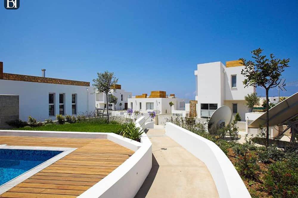 B - Villa Cyprus in Paphos, South Cyprus
