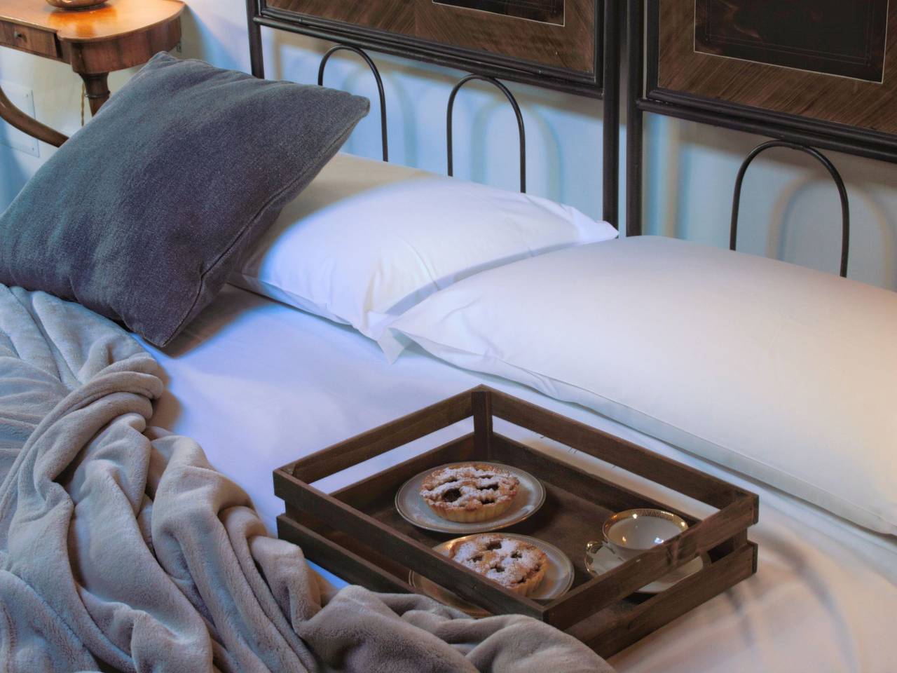 Entire apartment, Mit Mezzanin und Schwimmbad, in einem Bauernhaus in den Hügeln in Pesaro, Valle del Metauro