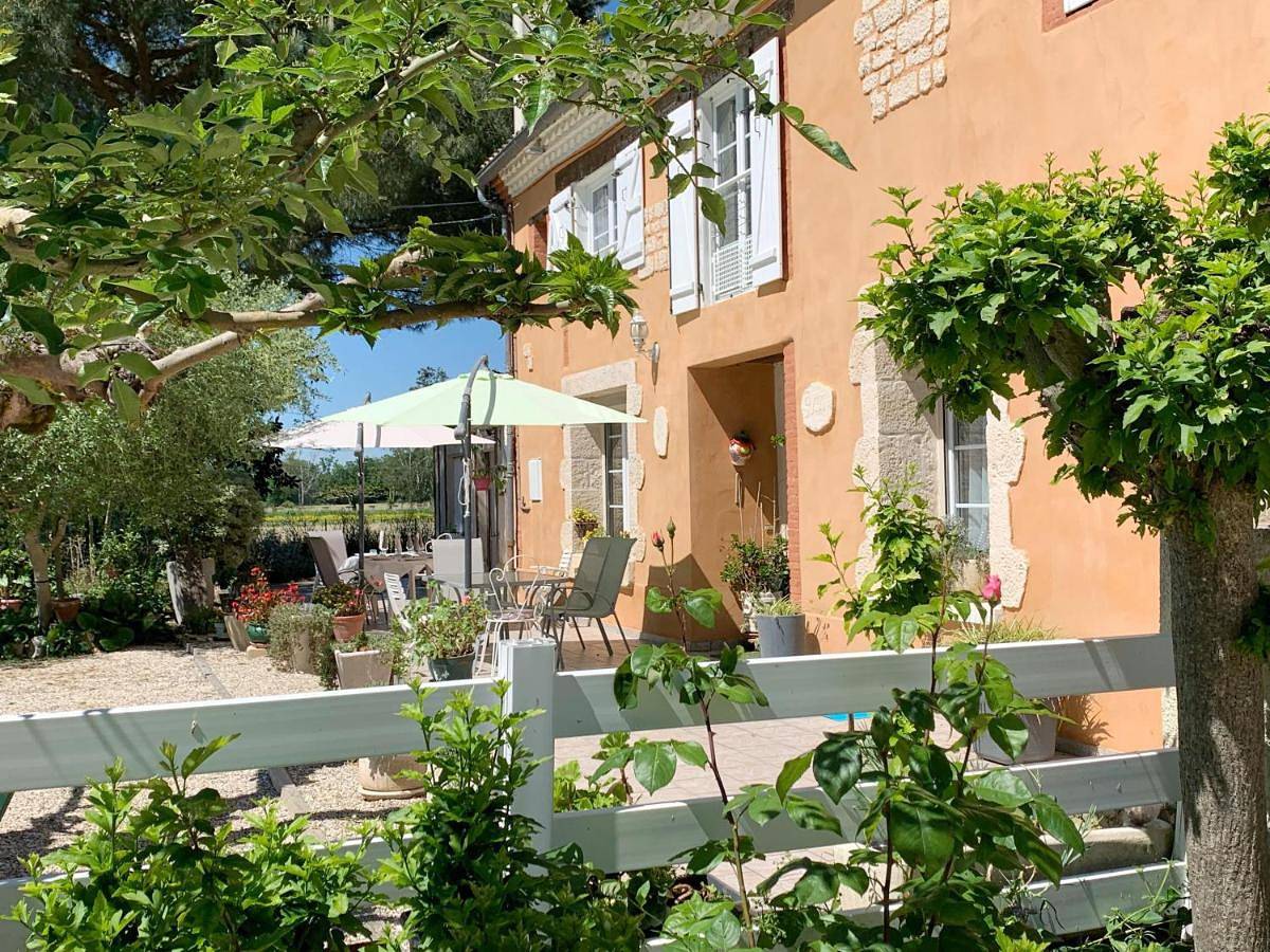 Bienvenue A Courbieu in Castelsarrasin, Tarn-et-Garonne