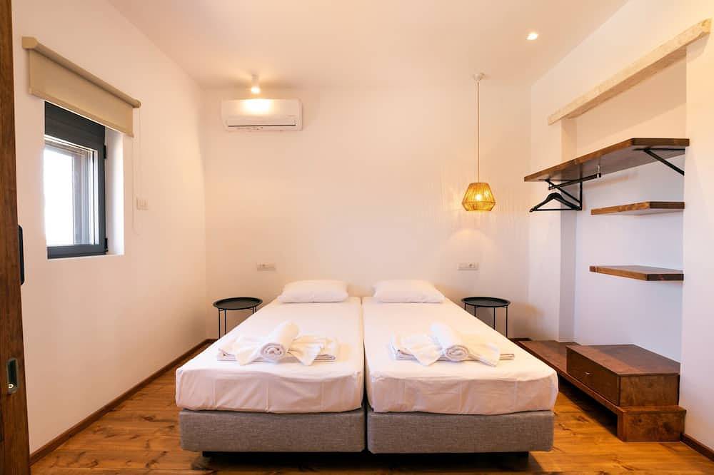 Cato Agro 2, Seaside Villa with Private Pool in Karpathos