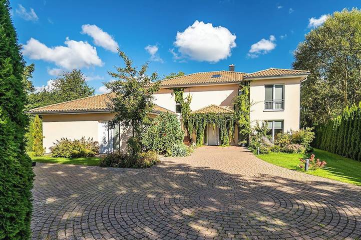 Villa für 2 Personen, mit Garten und Balkon - 1