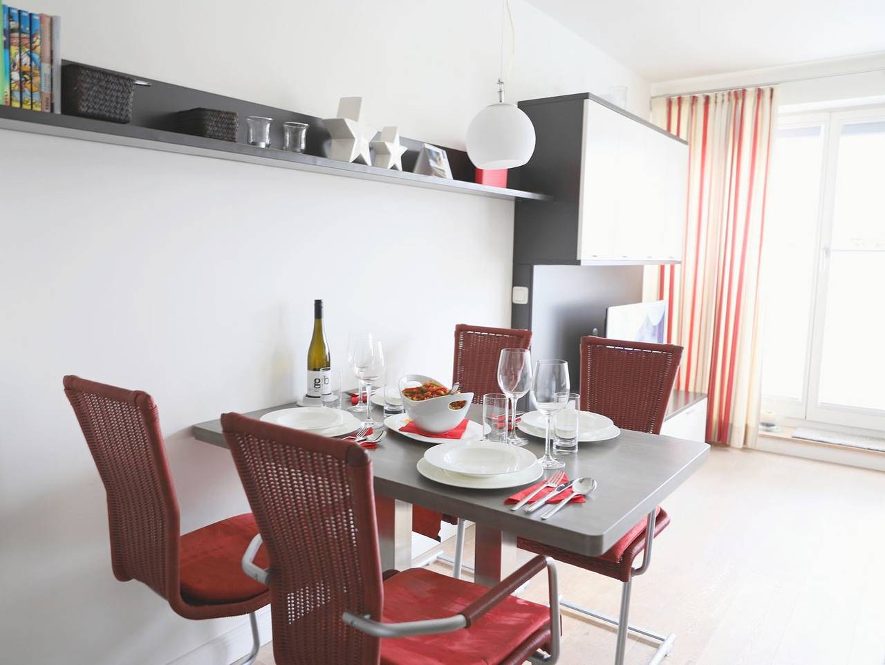 Ganze Wohnung, Stilvolle Ferienwohnung in Westerland – zentral mit Ost-Balkon in Westerland, Sylt (Gemeinde)