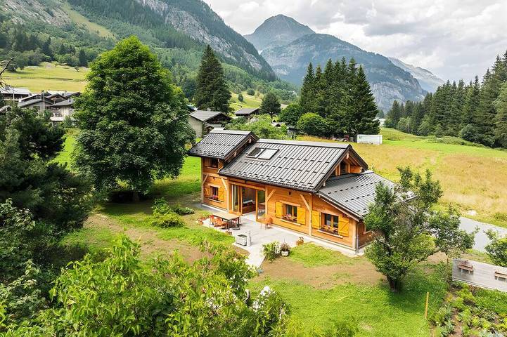 Chalet pour 8 personnes, avec terrasse et jardin à Vallorcine