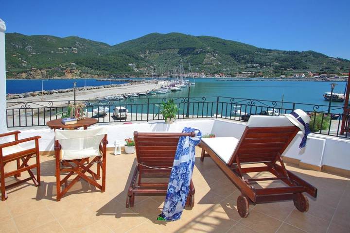 Villa für 5 Personen, mit Ausblick und Balkon/Terrasse - 1