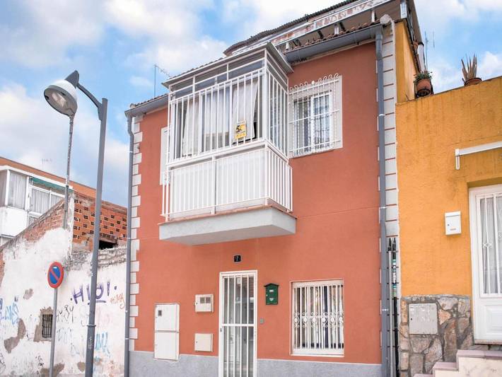Holiday Home 'Apartamento Madrid Norte' with Shared Terrace, Wi-Fi and Air Conditioning in San Sebastián de los Reyes, Área Metropolitana de Madrid