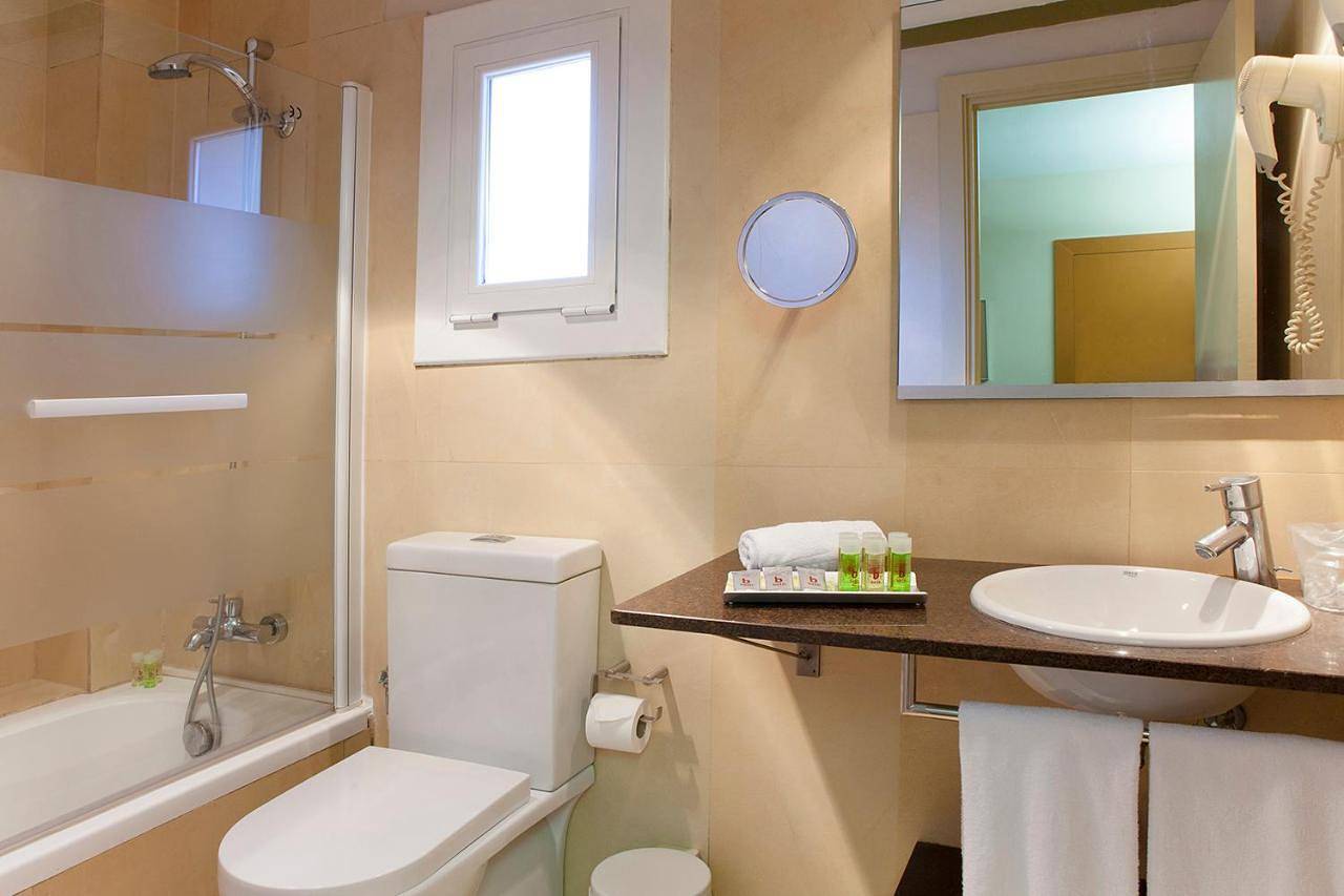 Aparthotel Senator Barcelona in Centro Barcelona, Barcelona
