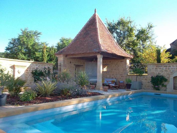 Location de vacances pour 4 personnes, avec terrasse ainsi que piscine et jardin à Saint-Sulpice-d'Excideuil - 4