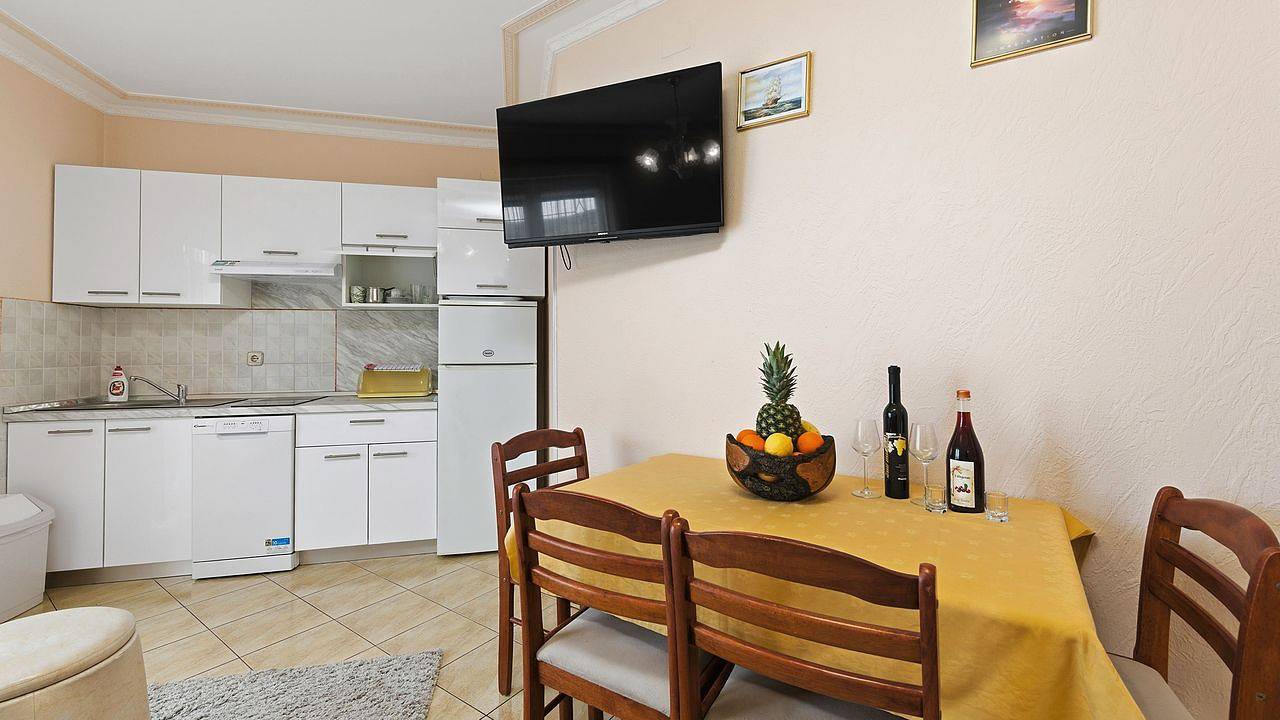 Ganze Ferienwohnung, Ferienwohnung für 3 Personen (30 m²) in Kraj in Ugrinici, Kraj