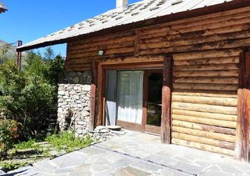 Gîte pour 4 personnes, avec jardin et vue, adapté aux familles à Puy-Saint-Vincent