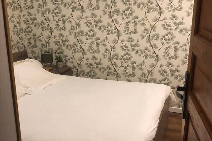 Gîte pour 3 personnes, avec Jardin et Piscine à Aleu - 4