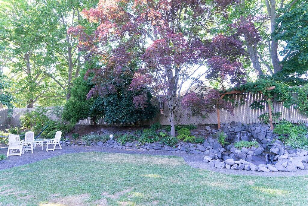 Entire home: Charming Home with Beautiful Yard in Tigard, Washington County (OR)