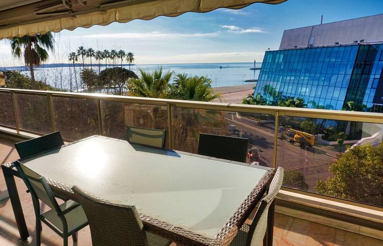 Gîte pour 4 personnes, avec terrasse dans Office de Tourisme de Cannes - 3