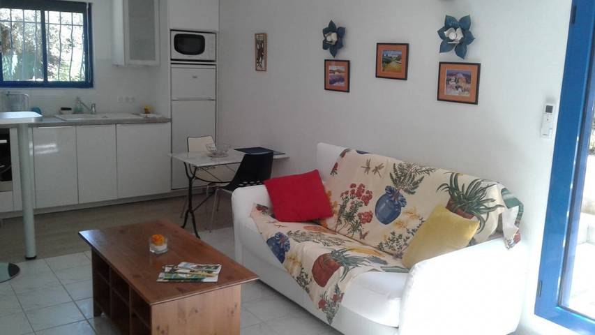 Gîte pour 4 personnes, avec jardin et jacuzzi ainsi que terrasse et piscine à Peymeinade - 3