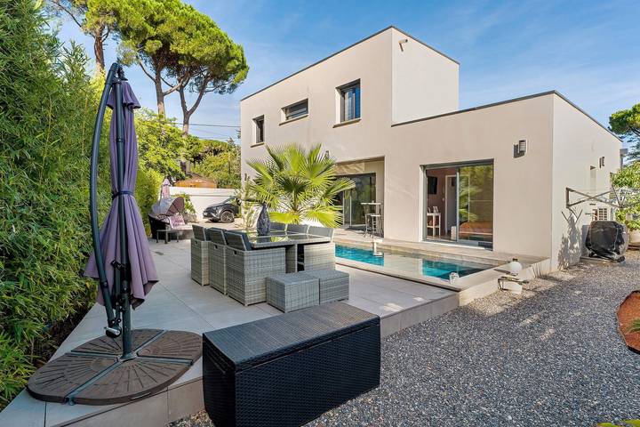 Ferienhaus für 4 Personen, mit Garten in Bagnols-sur-Cèze, Nimes und Umgebung