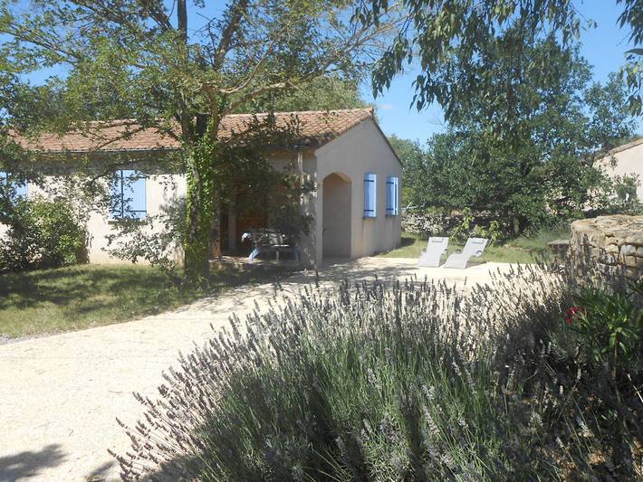 Gîte pour 4 personnes, avec piscine ainsi que jardin et terrasse, animaux acceptés - 1