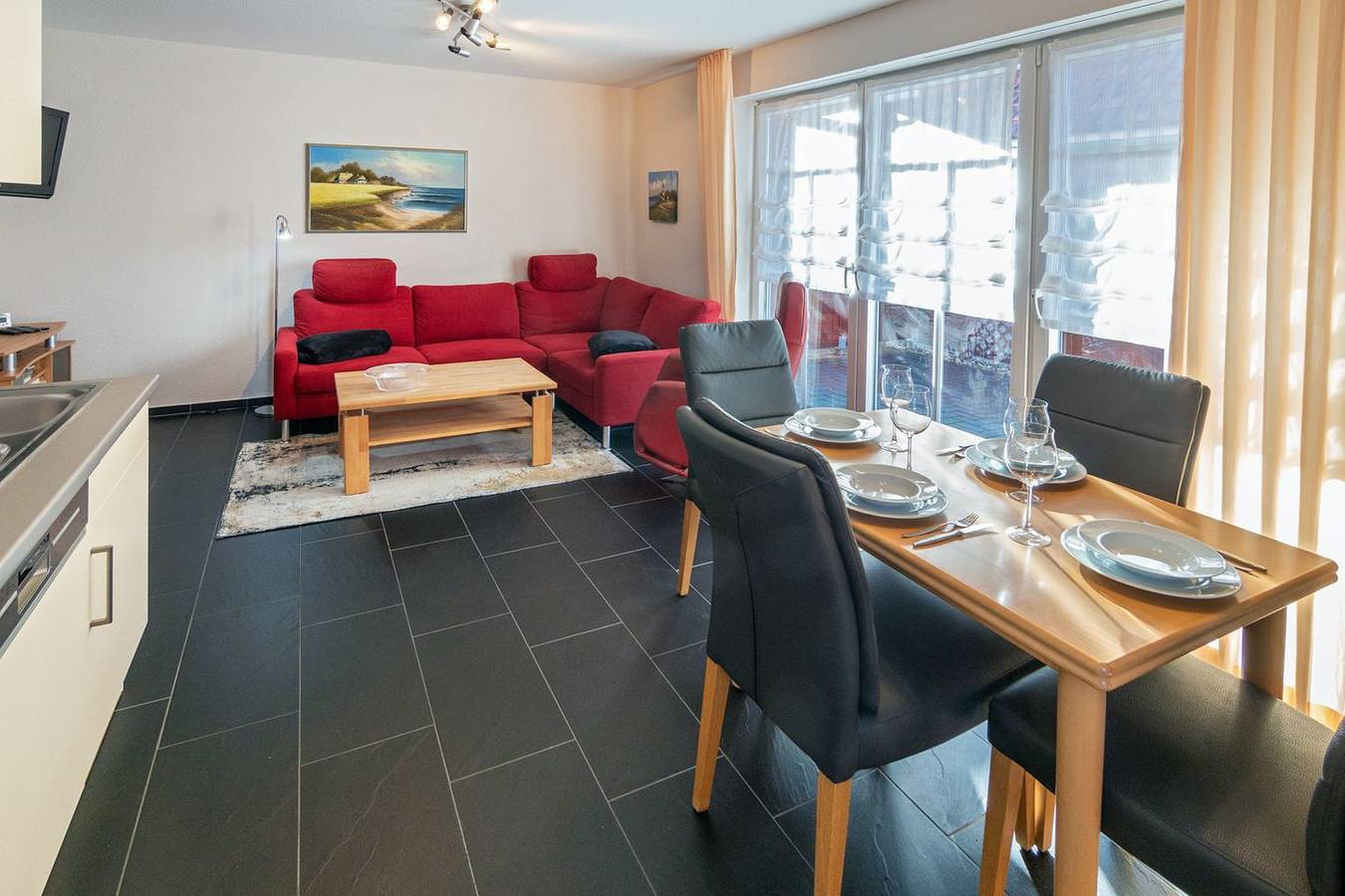 Ganze Wohnung, Moderne Ferienwohnung mit Balkon und Terrasse in Norddeich in Strand Norddeich, Norddeich