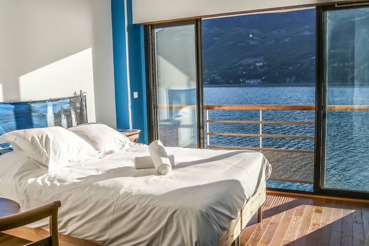 Gîte pour 4 personnes, avec vue sur le lac et terrasse à Duingt