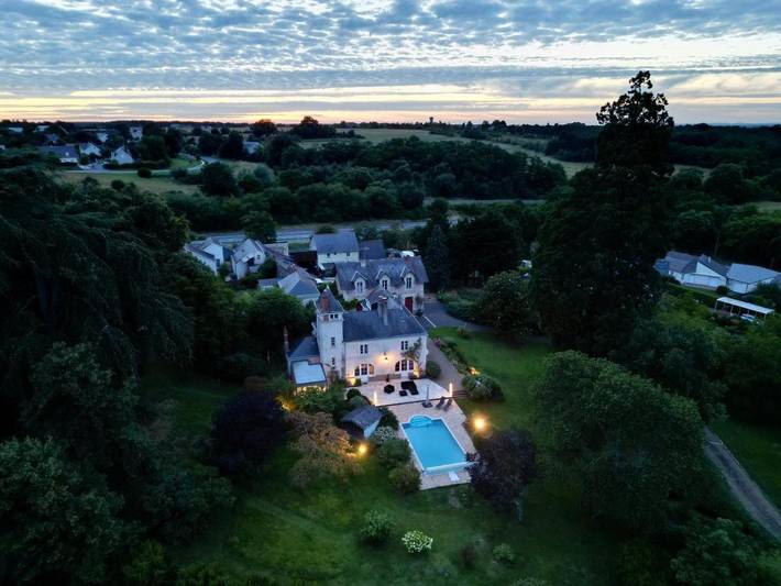 Location de vacances pour 6 personnes, avec vue ainsi que piscine et jardin à Saumur - 4