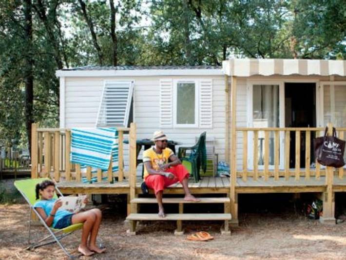 Camping pour 6 personnes, avec sauna et bassin pour enfant à Saint-Georges-d'Oléron - 2