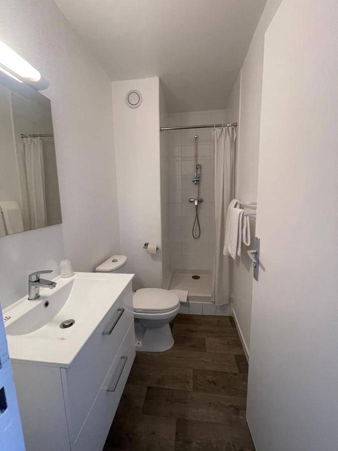 Hôtel pour 2 personnes, avec jardin ainsi que vue et terrasse à Carrières-sous-Poissy - 3