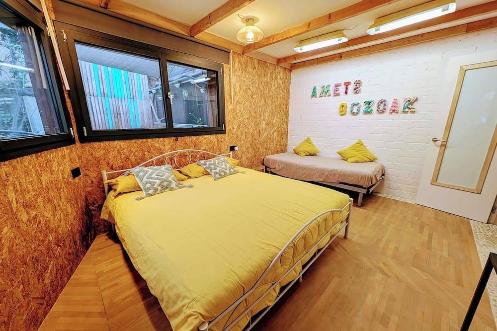 Ganze Wohnung, Aranetxea. An apartment with spectacular views. in Bigues i Riells, Barcelona Binnenland