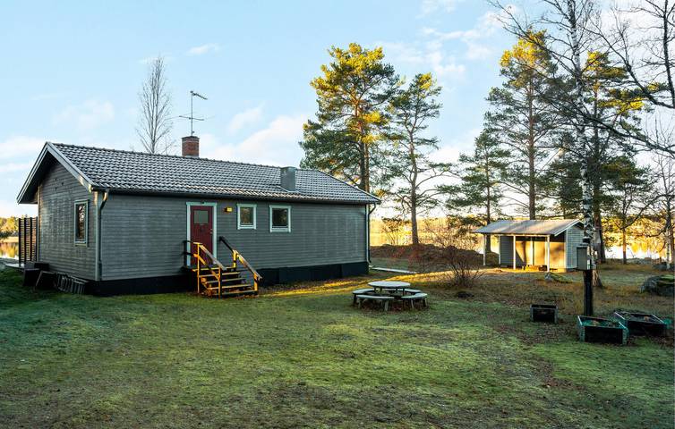 Hus för 7 Personer med trädgård in Solö, Svenska Östersjön
