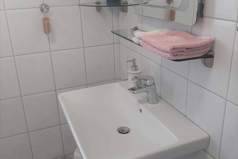 Ganze Wohnung, Fewo \"Kiek in für 4\" in  Schilksee  \"ohne Nebenkosten\" in Kieler Förde, Kiel