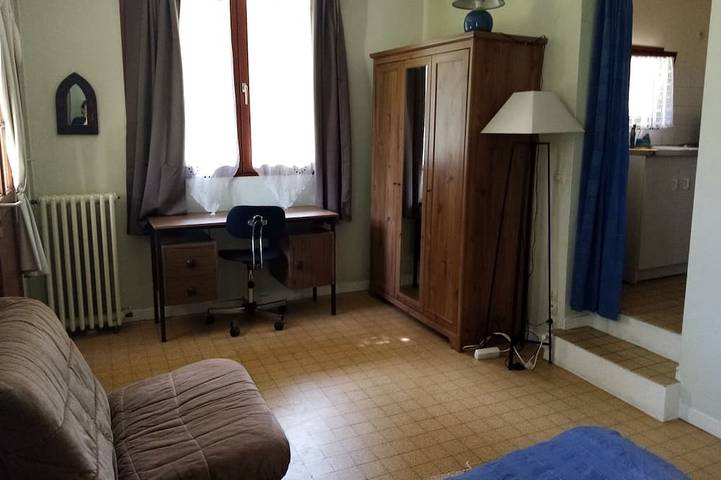 Gîte pour 4 personnes, avec terrasse et jardin à Thomery - 4