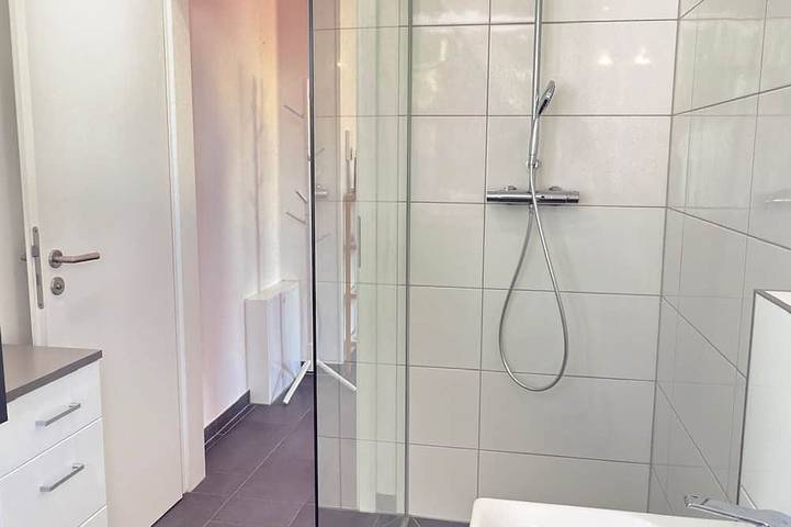 Ganze Wohnung, Balkonliebe Karlsruhe - Waschmaschine, Fußbodenheizung, Stellplatz in Karlsruhe, Rheinebene