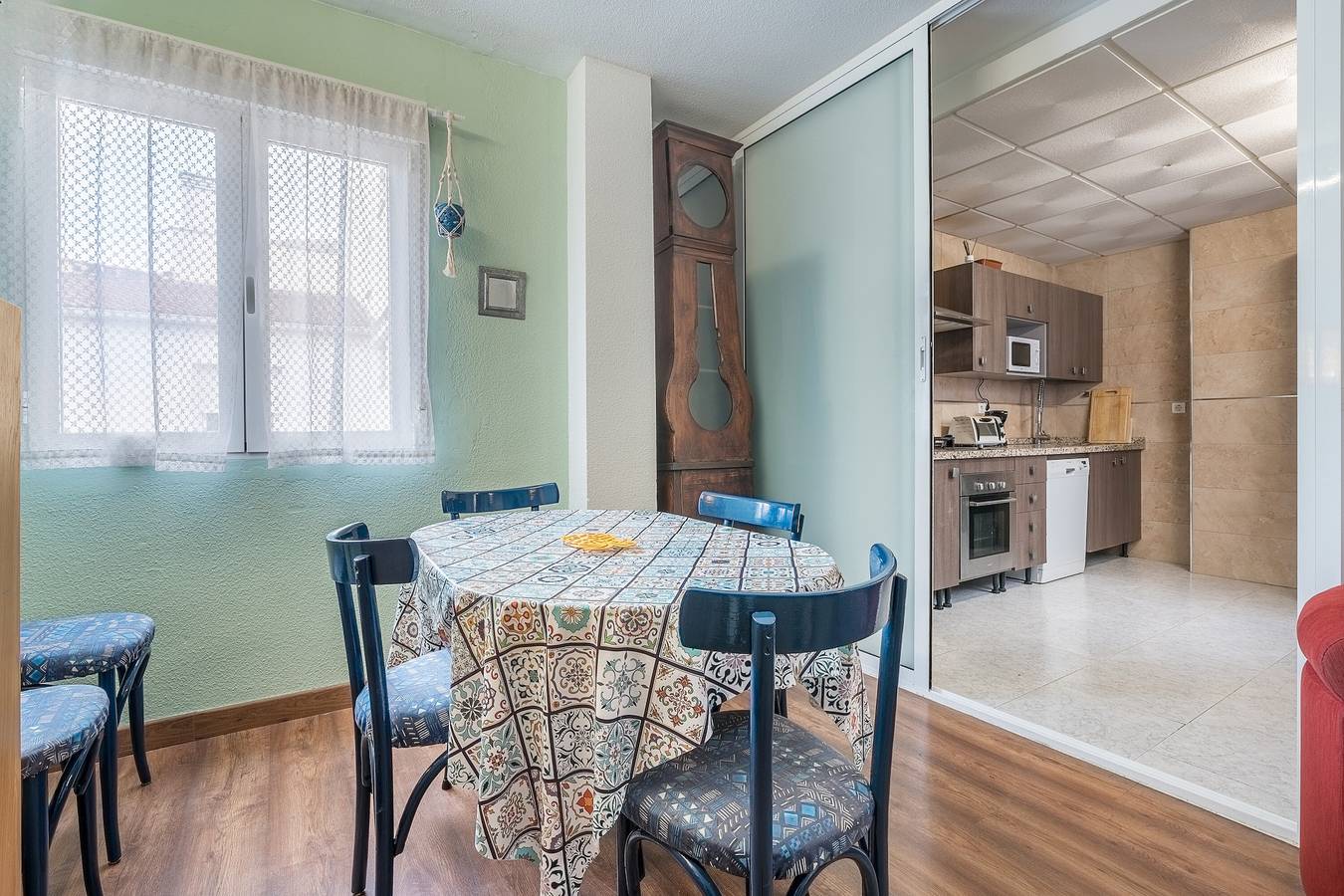 Geheel appartement, Appartement 'Granada David' met gedeeld terras, draadloos internet en airconditioning in Beiro, Granada