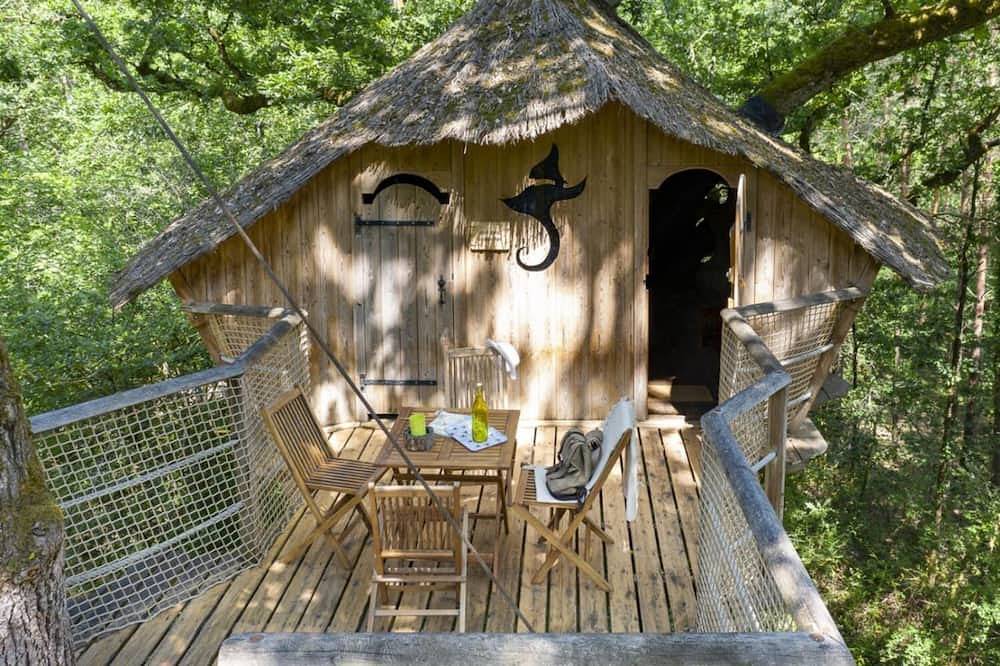 Tree-house Forest Camp 4p in Pierrefitte-sur-Sauldre, Sologne