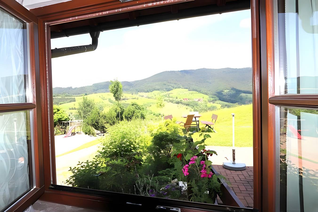 Ganze Wohnung, Ferienwohnung 'Talblick' mit Bergblick, Gemeinschaftsterrasse und Wlan in Oberharmersbach, Mittlerer Schwarzwald