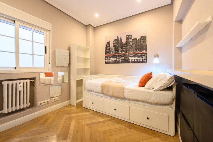 Ganze Wohnung, M Bº Salamanca-Guindalera in Madrid, Área Metropolitana de Madrid