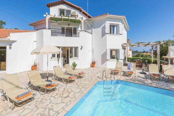 Villa for 8 people, with Garden in Planos