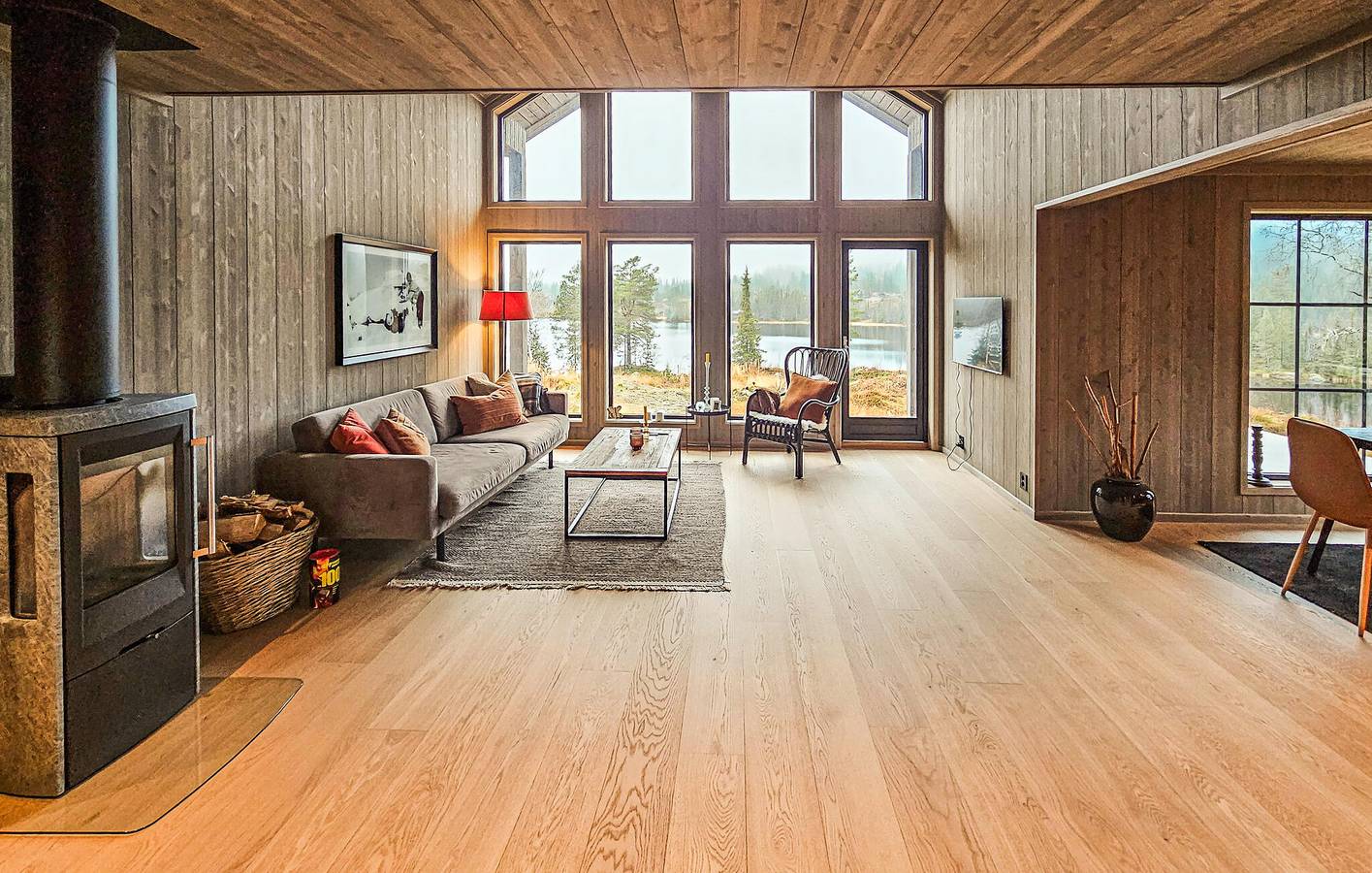 Holiday home for 8 people with terrace in Vinje