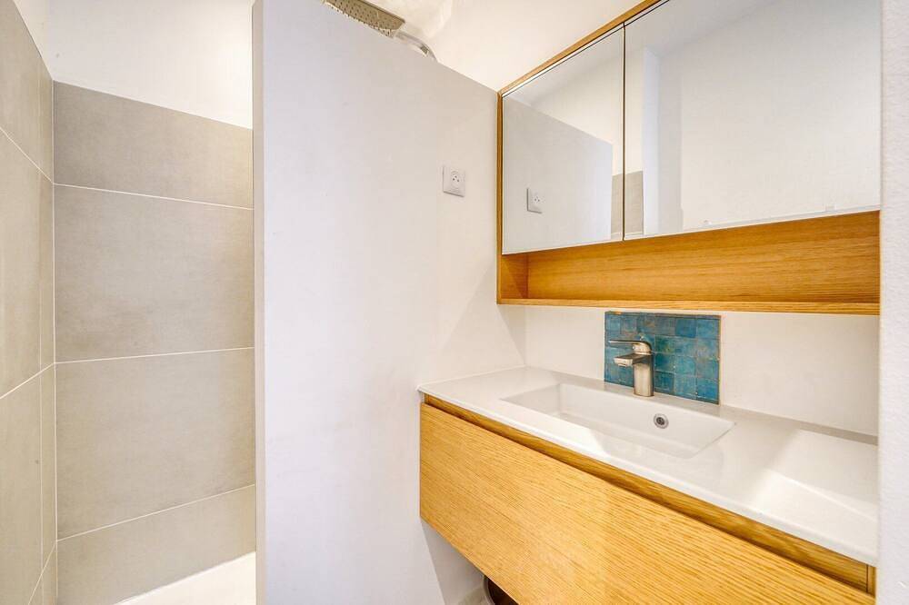 Apartamento entero, Beautiful apartment with terrace and Ac in Burdeos, Región de Burdeos