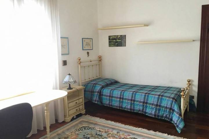 Villa für 8 Personen, mit Garten und Balkon in Desenzano del Garda - 4