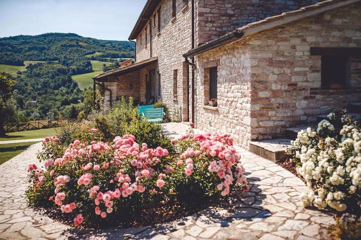 Casa vacanza per 2 persone, con Terrazza e Giardino nonché Piscina e Panorama a Fossombrone