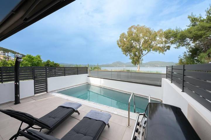 Ferienhaus für 6 Personen, mit Balkon und Terrasse sowie Garten und Pool