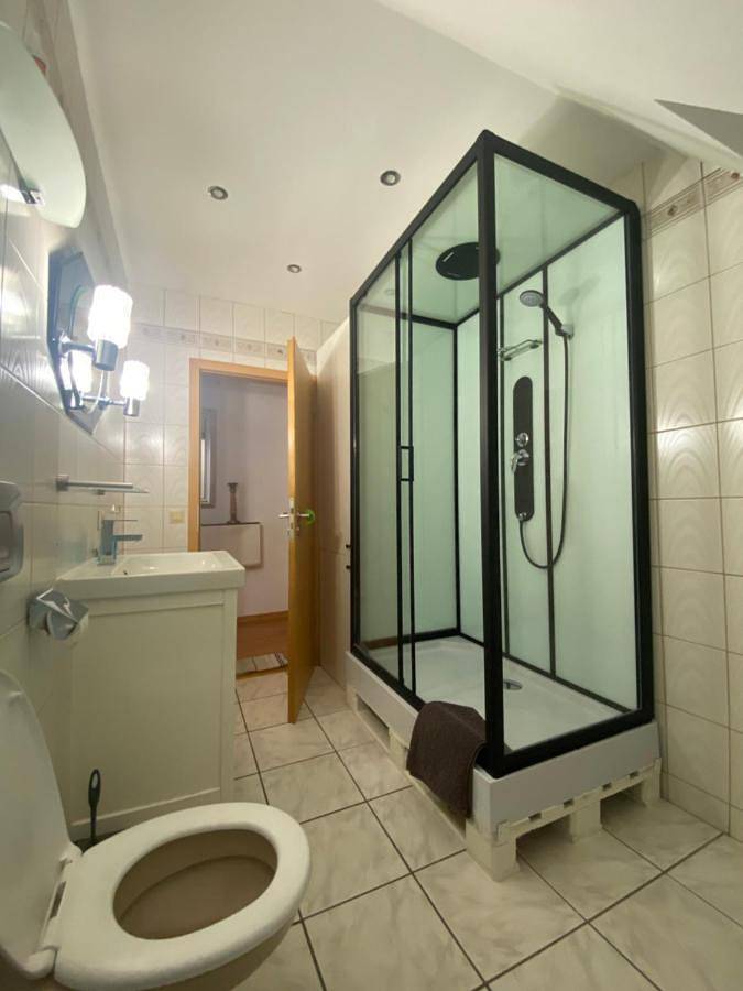 Ferienwohnung für 6 Personen, mit Sauna und Ausblick sowie Balkon in Bonn und Umgebung - 4