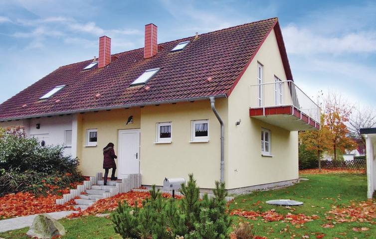 Ferienhaus für 6 Personen, mit Terrasse und Ausblick sowie Garten in Garz/Rügen - 2