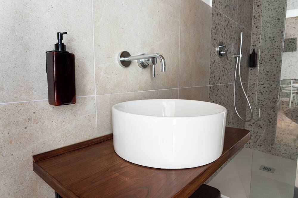 Entire apartment, Inside the widespread village of Castelletta in the Gola della Rossa park. in Fabriano, Ancona Province