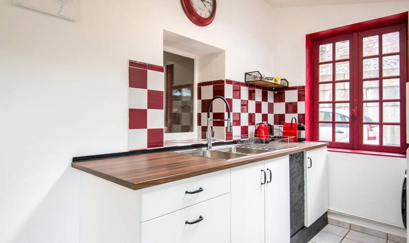 Location de vacances pour 6 personnes, avec jardin et terrasse à Pont-de-Salars - 2