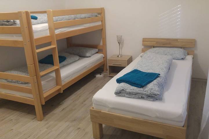 Ferienhaus für 24 Personen, mit Garten im Odenwald - 4