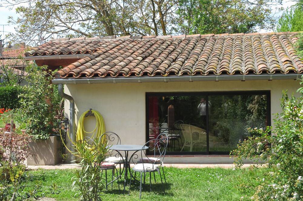 Petite maison de charme in Gragnague, Toulouse et ses environs