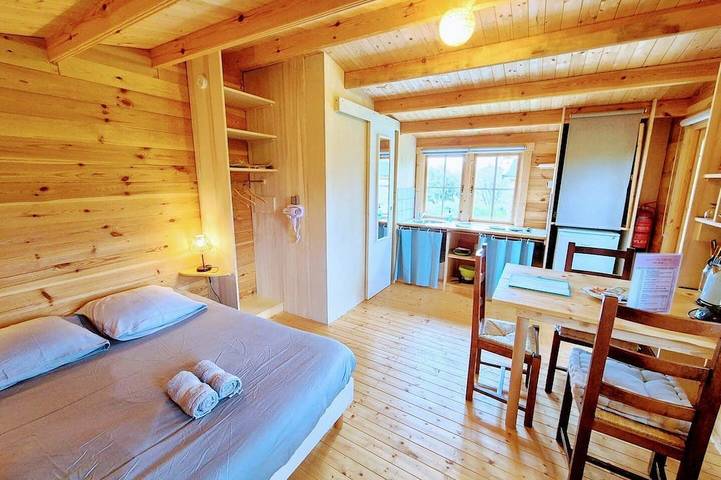 Gîte pour 2 personnes dans Rochetrejoux - 2