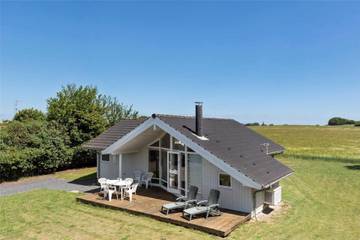 Ferienhaus für 6 Personen, mit Terrasse in Næsby Strand Seeland