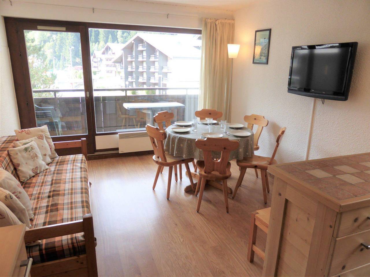 Entire apartment, Résidence Rochasset - 3 room apartment 6 people (D75/R571) in Les Contamines-Montjoie, Pays du Mont-Blanc
