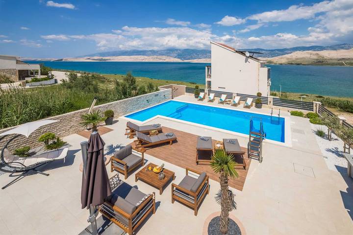 Villa pour 14 personnes, avec Balcon et Sauna dans Pag