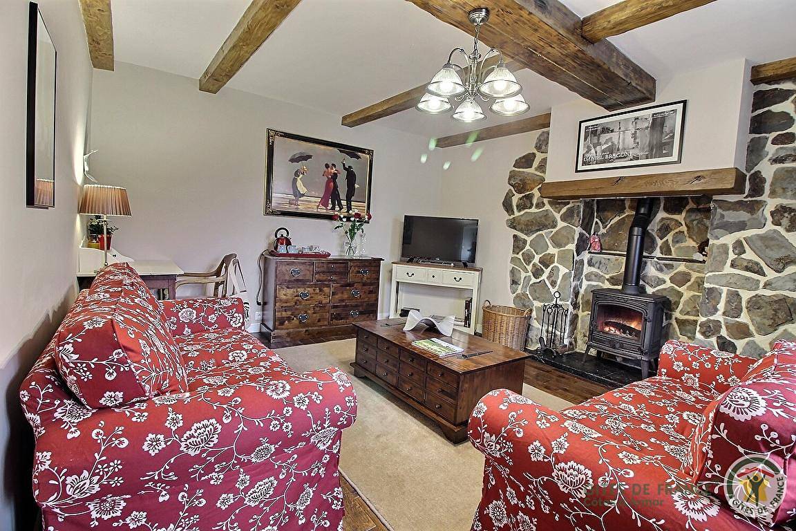 Le parfum des fleurs - Lilas in Plussulien, Cotes-d'Armor